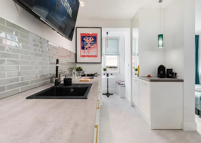 Lizbonska 2 By Homeprime Varşova