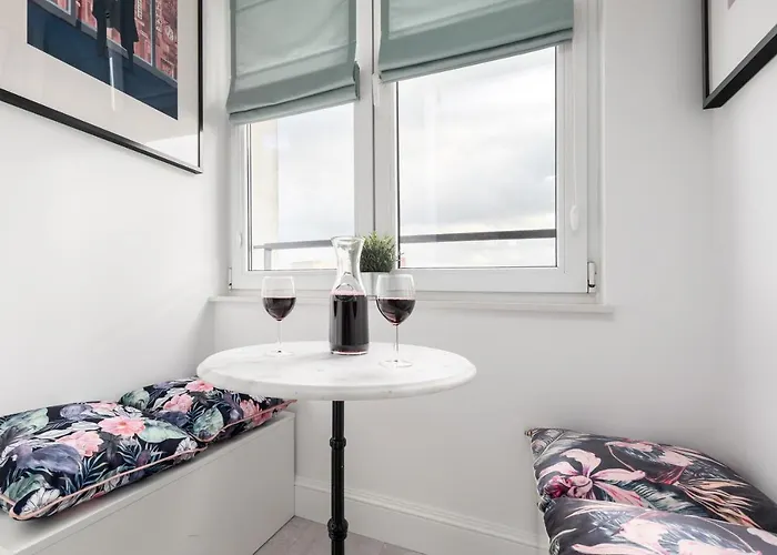 Lizbonska 2 By Homeprime Apartment Warsaw